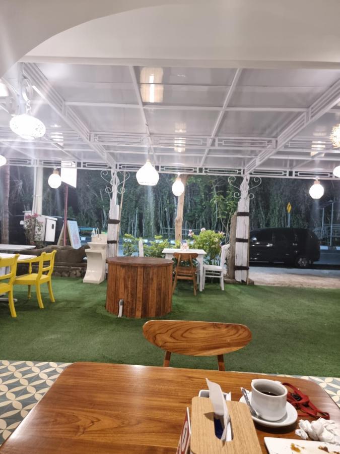 Attara Inn Senggigi Bagian luar foto