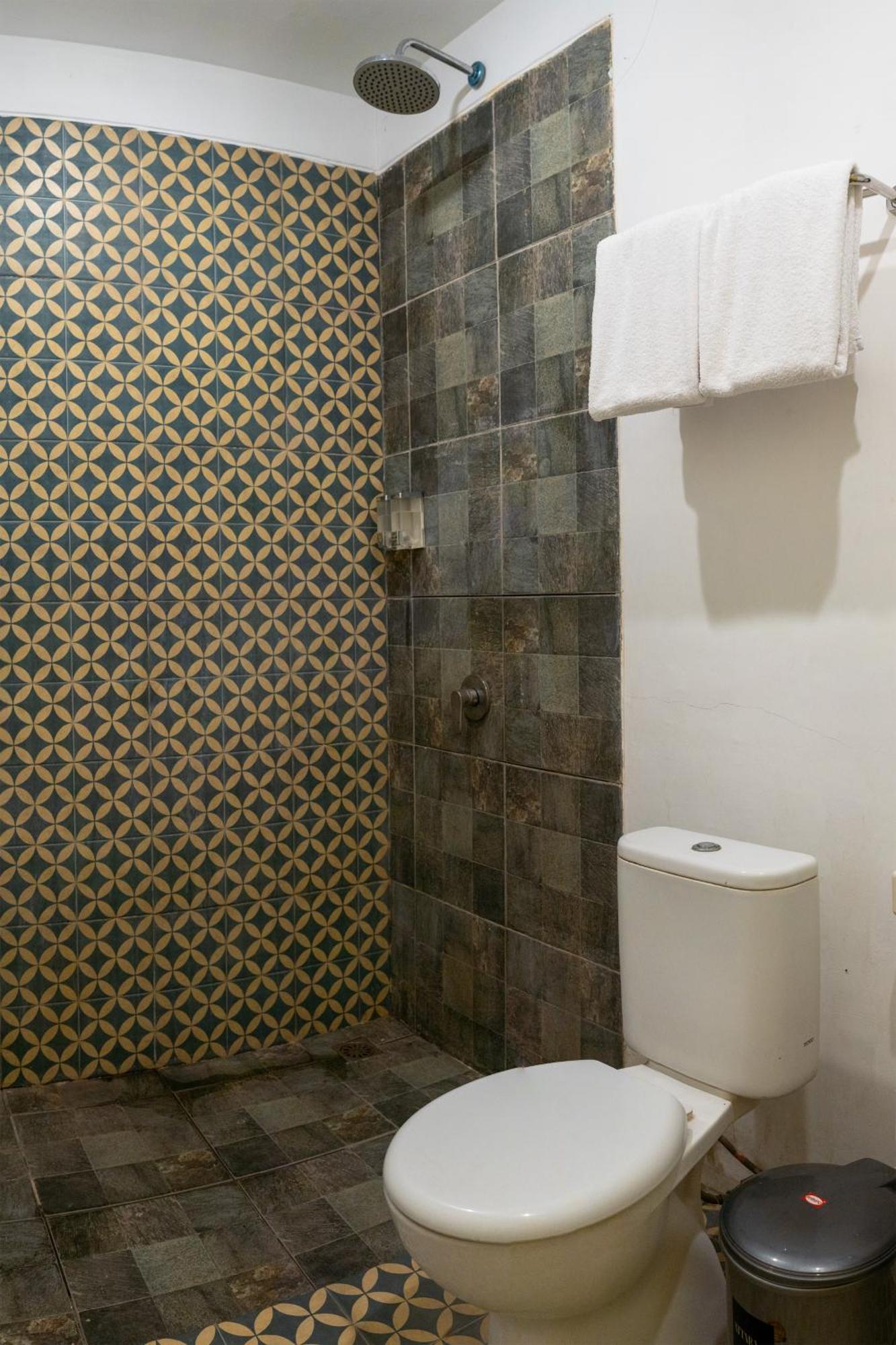 Attara Inn Senggigi Bagian luar foto